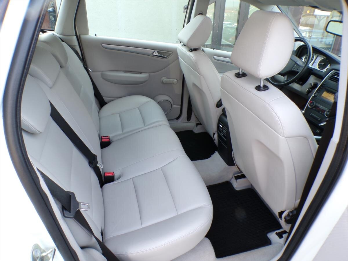 Mercedes-Benz Třídy B Kombi 2,0 l 100 kw