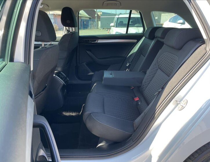 Škoda Superb Kombi 2,0 l 110 kw