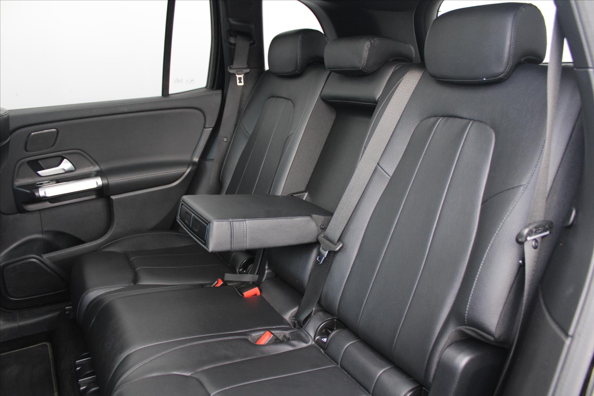 Mercedes-Benz GLB SUV 2,0 l 165 kw