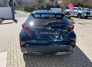 Toyota C-HR SUV / Terénní 2,0 l 112 kw