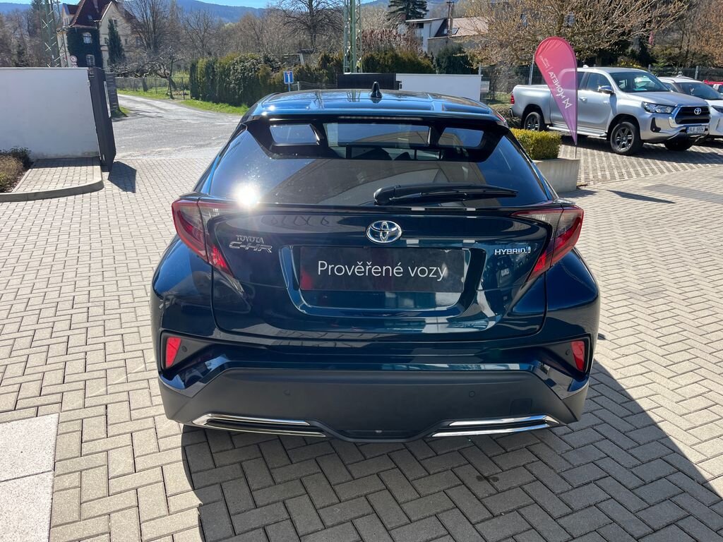 Toyota C-HR SUV / Terénní 2,0 l 112 kw