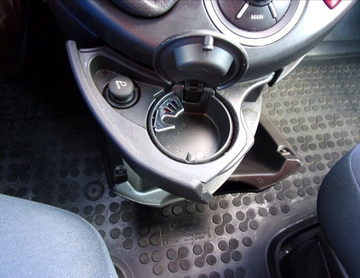 Peugeot 807 MPV 2,0 l 100 kw