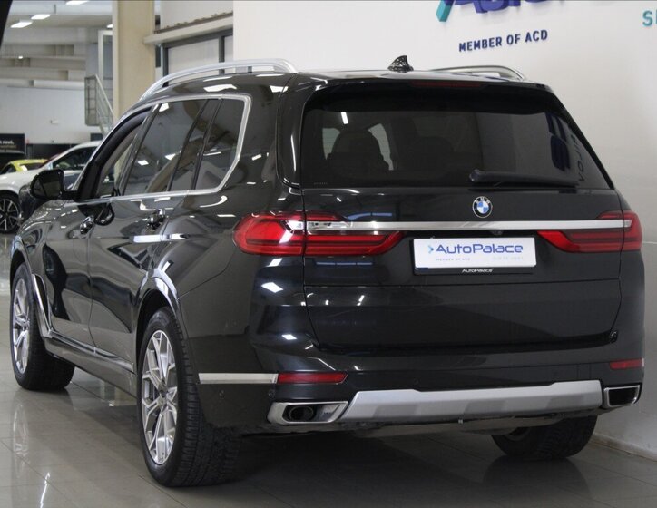 BMW X7 SUV / Terénní 3,0 l 195 kw