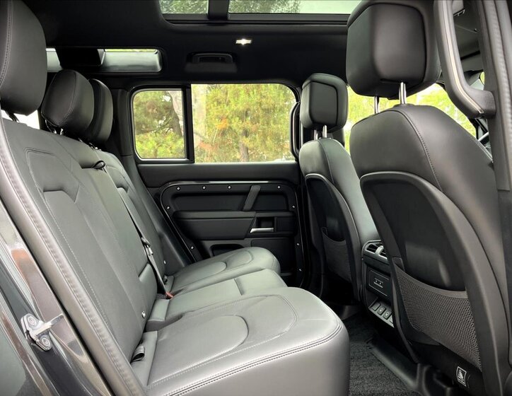 Land Rover Defender SUV / Terénní 5,0 l 313 kw