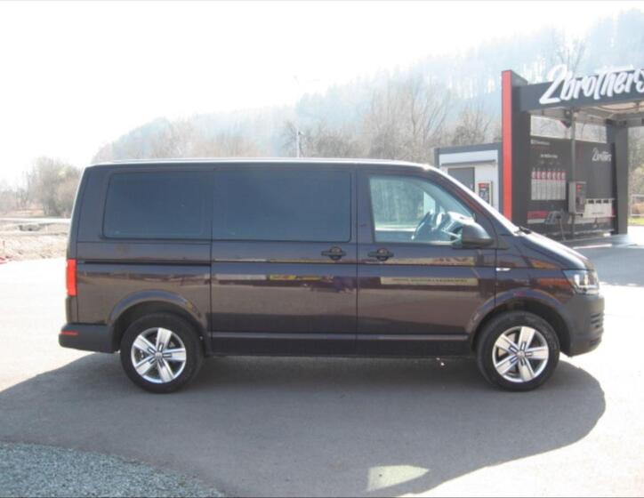 Volkswagen Caravelle 6