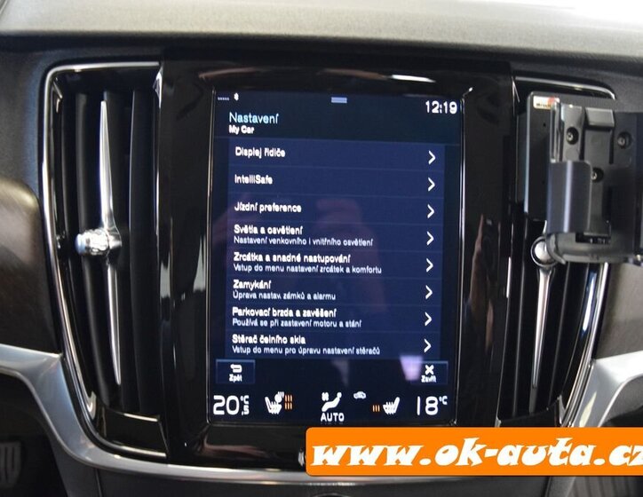 Volvo V90 Kombi 2,0 l 140 kw