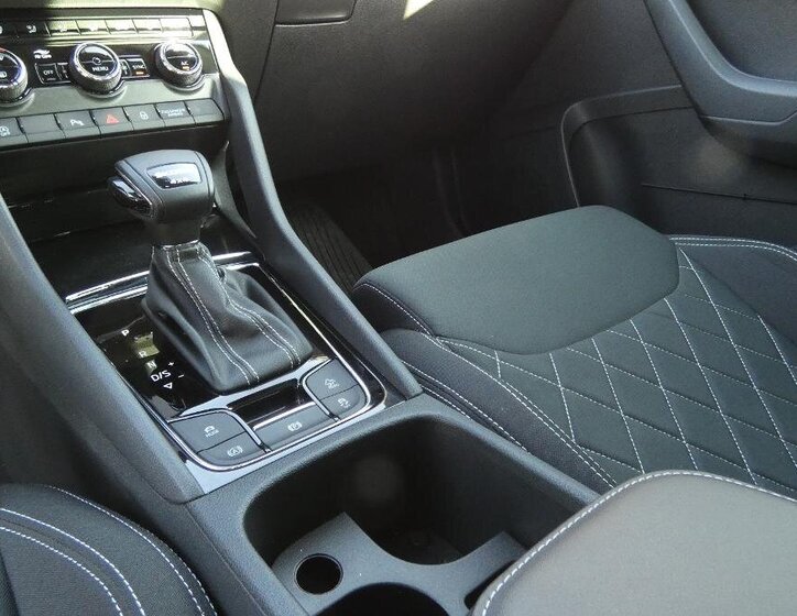 Škoda Karoq SUV / Terénní 2,0 l 110 kw