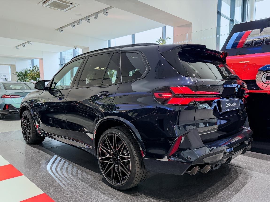 BMW X5 SUV / Terénní 4,4 l 460 kw