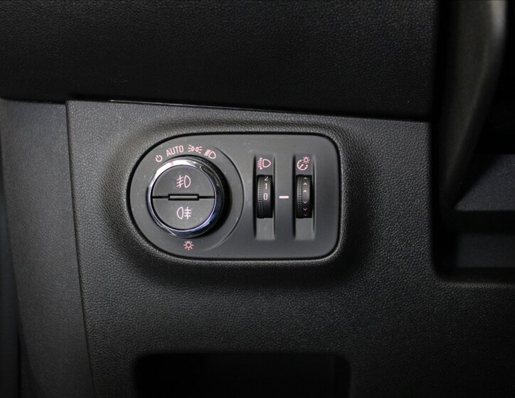 Opel Corsa Hatchback 1,2 l 51 kw