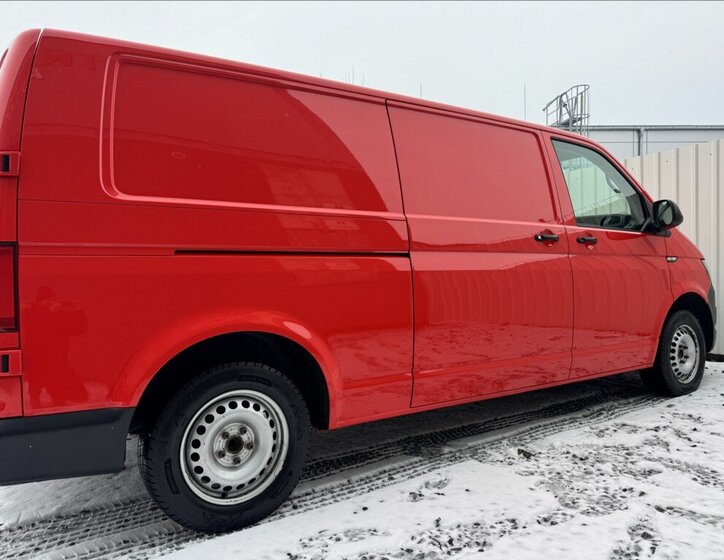 Volkswagen Transporter Skříň 2,0 l 110 kw