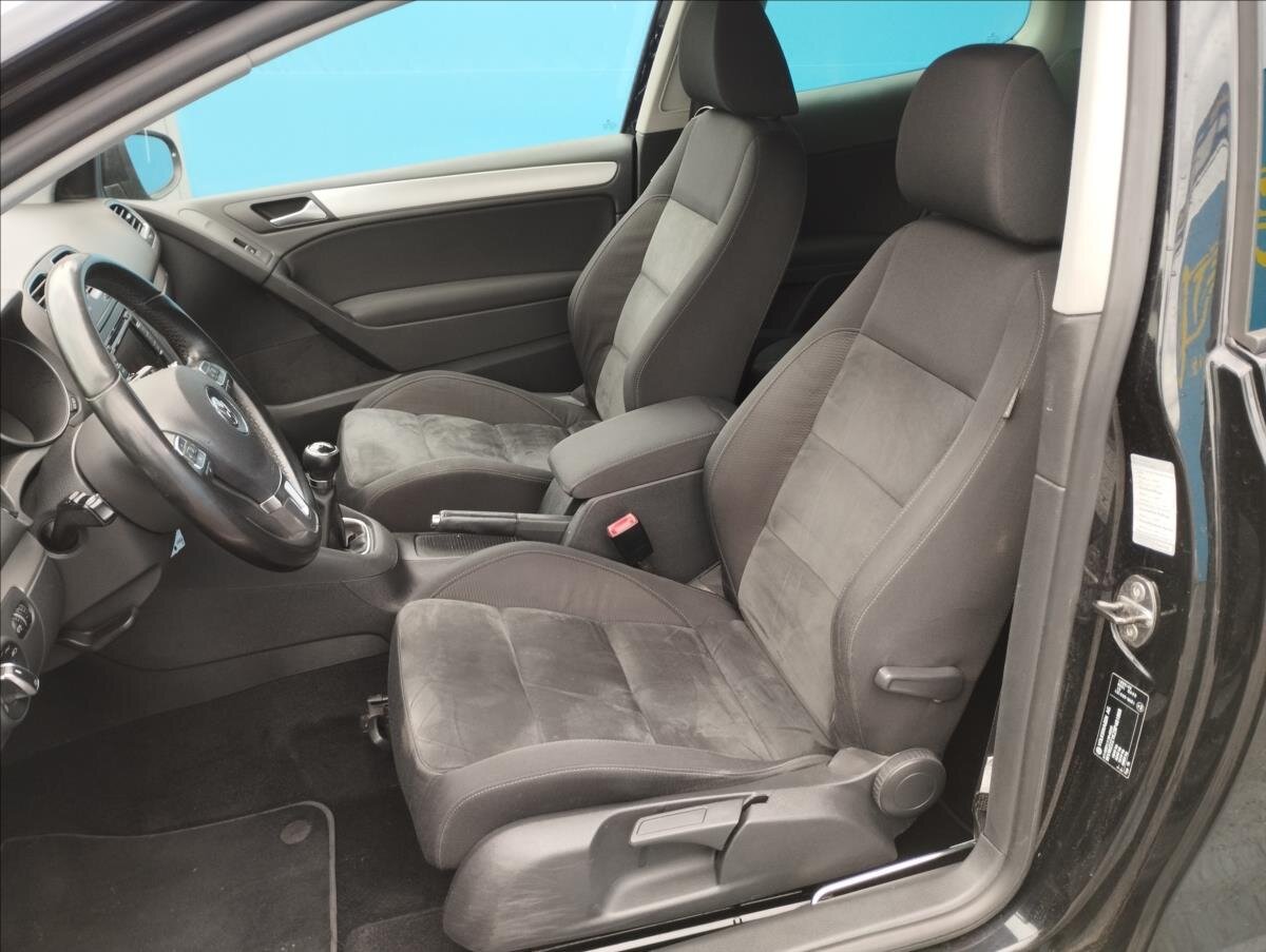 Volkswagen Golf Hatchback 1,4 l 118 kw