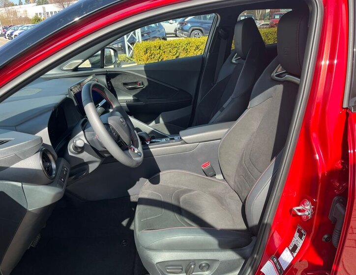 Toyota C-HR SUV / Terénní 2,0 l 112 kw