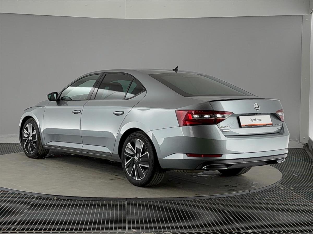 Škoda Superb Liftback 2,0 l 140 kw