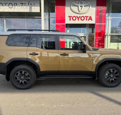 Toyota Land Cruiser 2