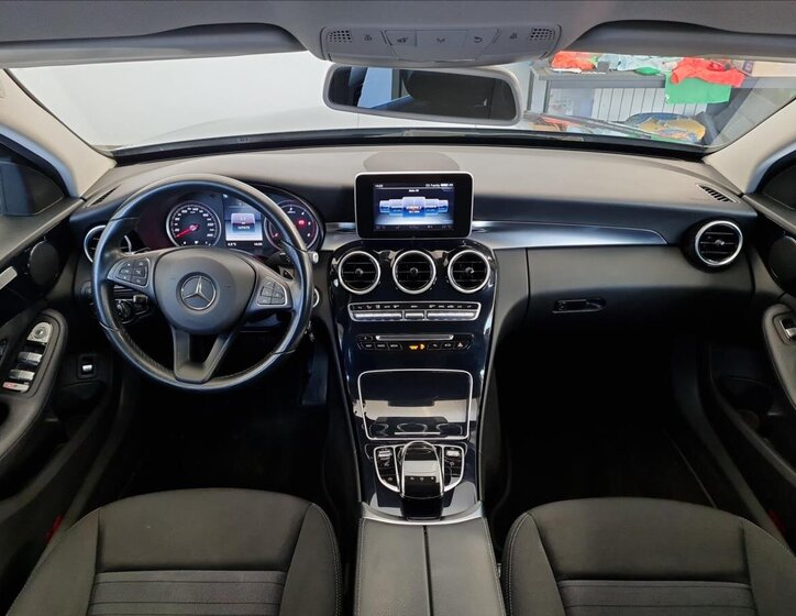 Mercedes-Benz Třídy C Kombi 2,1 l 125 kw