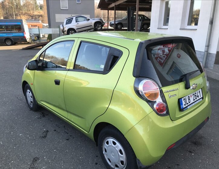 Chevrolet Spark Hatchback 995,0 50 kw