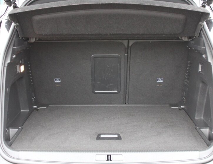 Peugeot 3008 SUV 1,5 l 96 kw