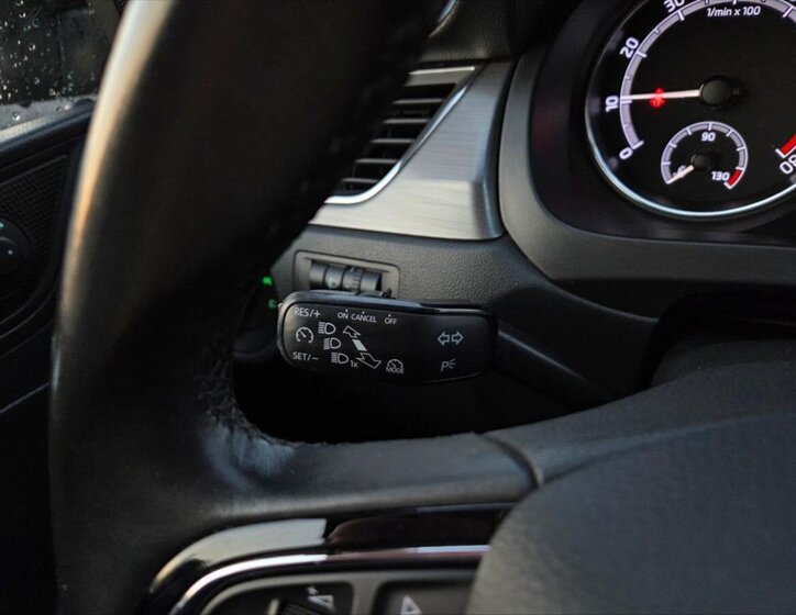 Škoda Rapid Hatchback 999,0 81 kw