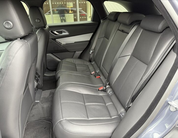 Land Rover Range Rover Velar SUV / Terénní 2,0 l 150 kw