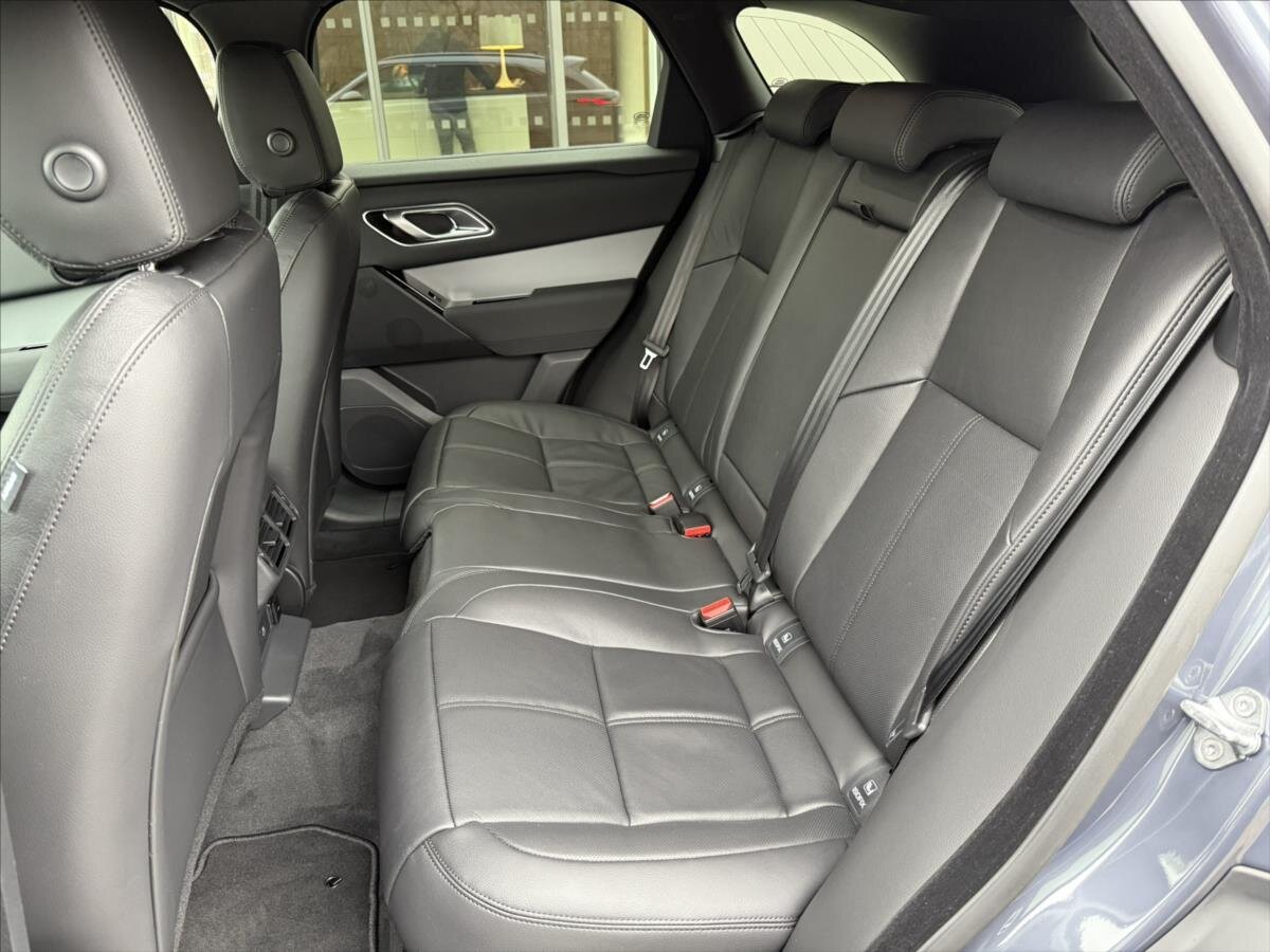 Land Rover Range Rover Velar SUV / Terénní 2,0 l 150 kw