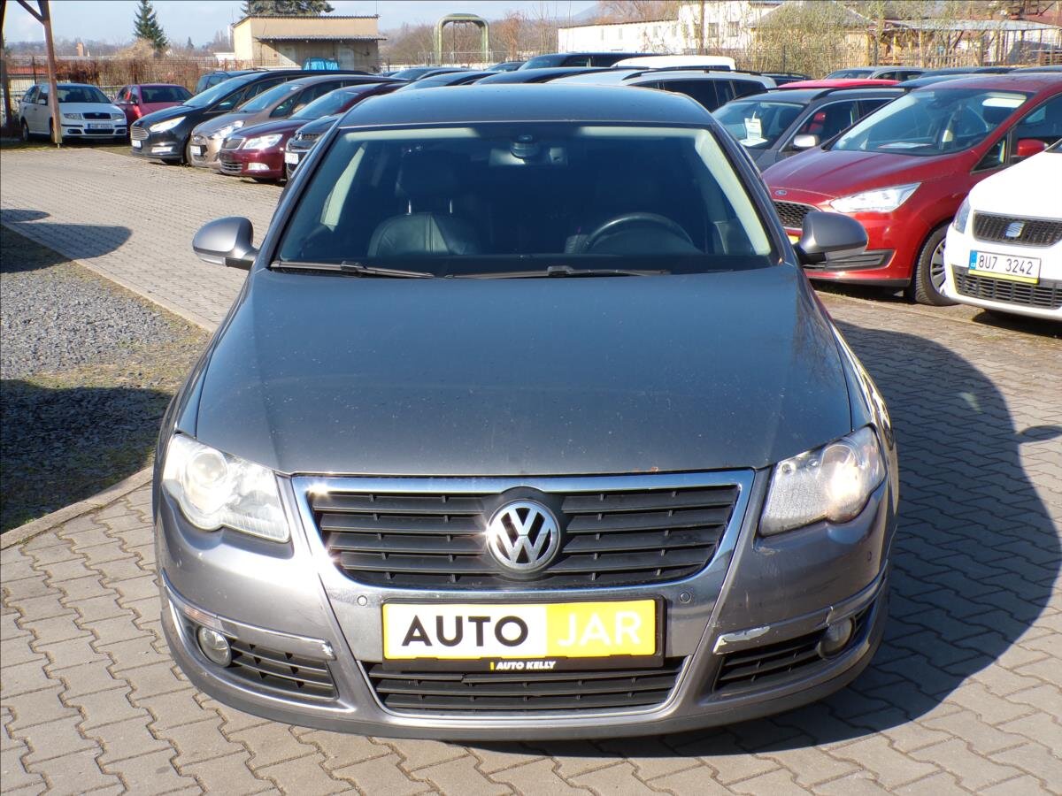 Volkswagen Passat Sedan / Limuzína 2,0 l 103 kw