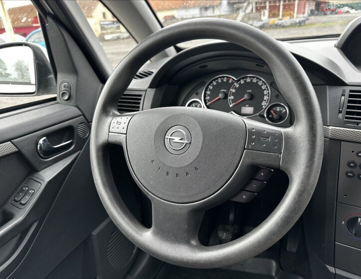 Opel Meriva MPV 1,6 l 77 kw