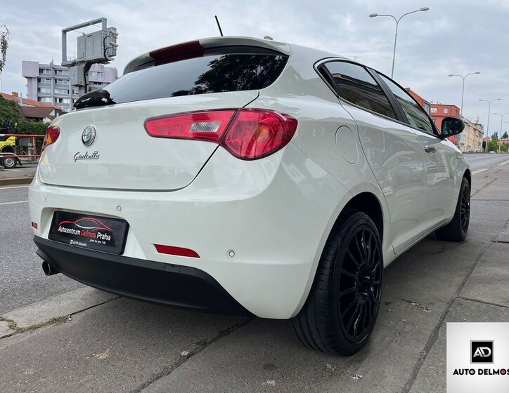 Alfa Romeo Giulietta 6