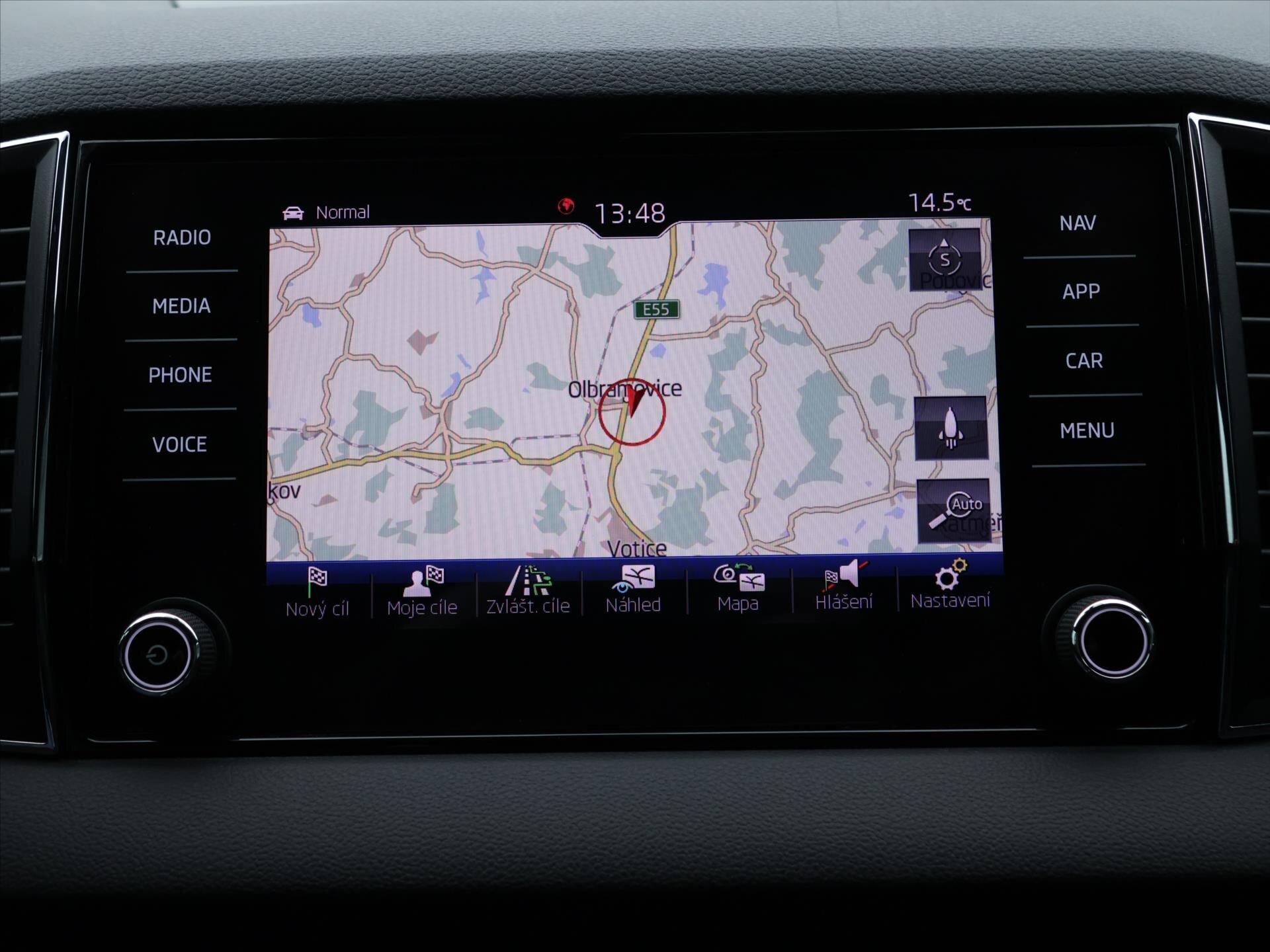 Škoda Karoq SUV 1,5 l 110 kw