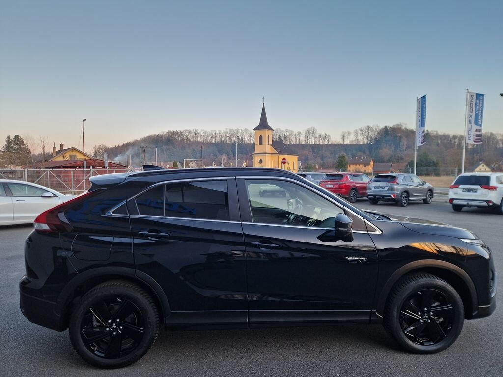 Mitsubishi Ostatní SUV / Terénní 2,4 l 138 kw