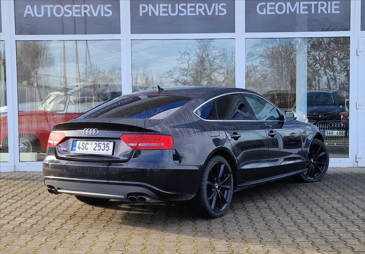 Audi S5 Sedan / Limuzína 3,0 l 245 kw