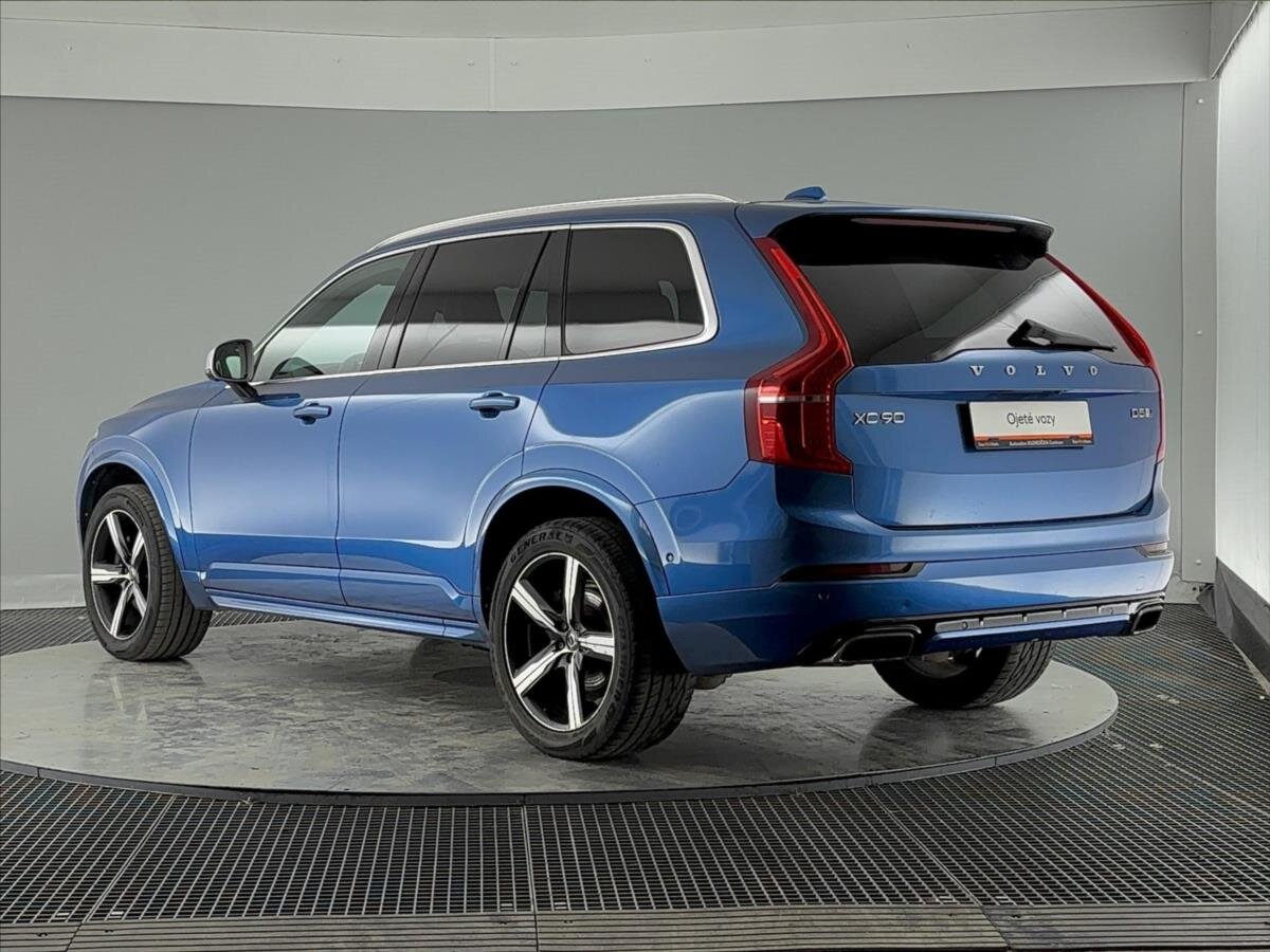 Volvo XC90 SUV / Terénní 2,0 l 173 kw