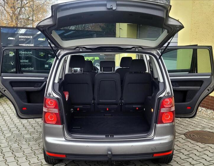 Volkswagen Touran 16