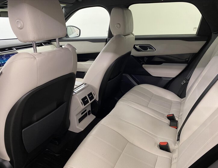 Land Rover Range Rover Velar 6