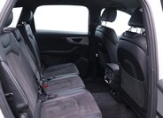 Audi Q7 13