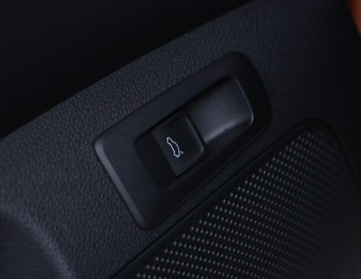 Škoda Karoq SUV / Terénní 2,0 l 110 kw