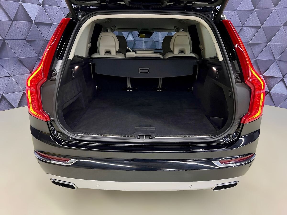 Volvo XC90 SUV 2,0 l 173 kw