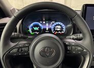 Toyota Yaris Cross 15