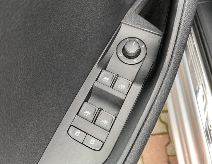 Škoda Superb Kombi 2,0 l 110 kw