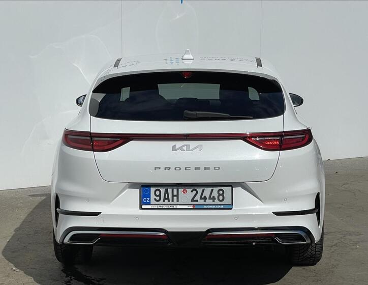 KIA ProCeed 22