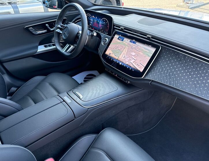 Mercedes-Benz Třídy E 12