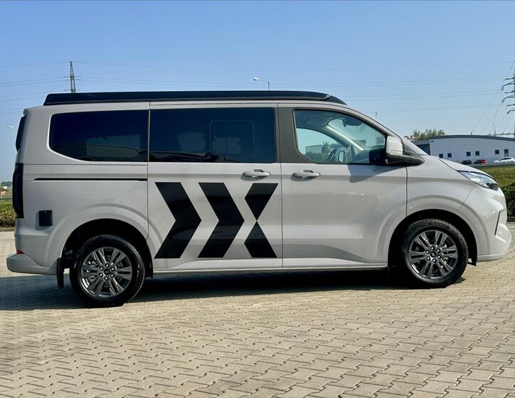 Ford Tourneo Custom Kombi 2,0 l 125 kw