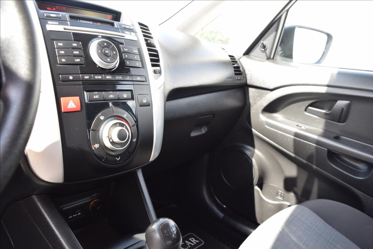 KIA Venga Kombi 1,4 l 66 kw