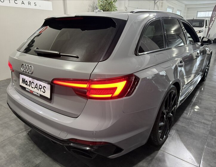 Audi RS 4 Kombi 2,9 l 331 kw