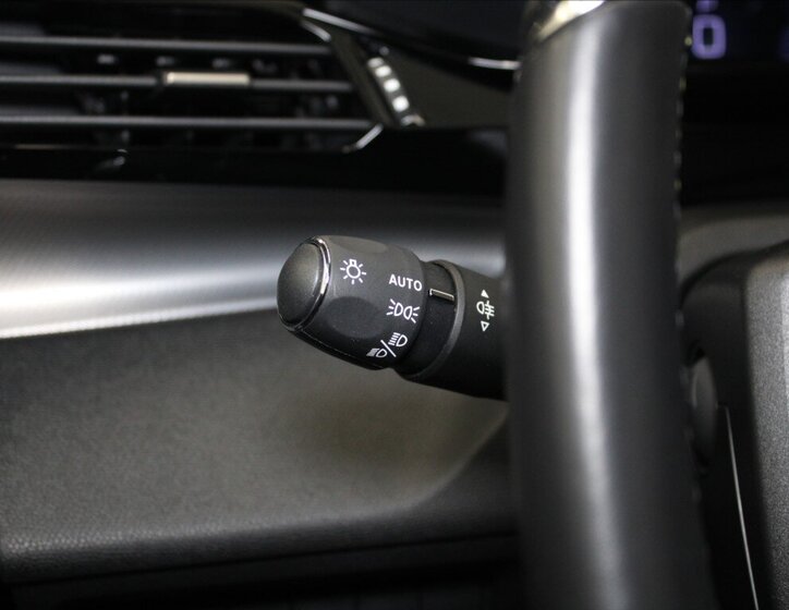 Peugeot 308 Hatchback 1,2 l 96 kw