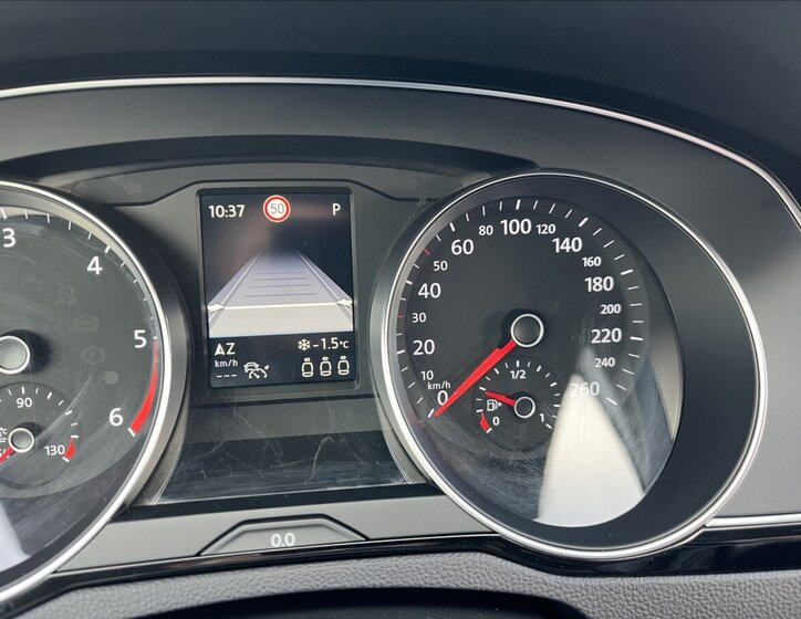 Volkswagen Passat Kombi 2,0 l 110 kw