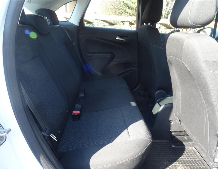 Opel Crossland X MPV 1,2 l 61 kw