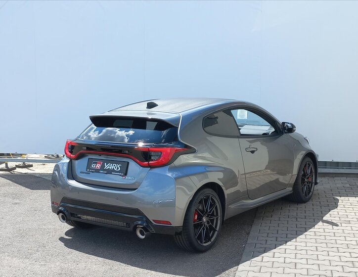 Toyota GR Yaris Hatchback 1,6 l 206 kw