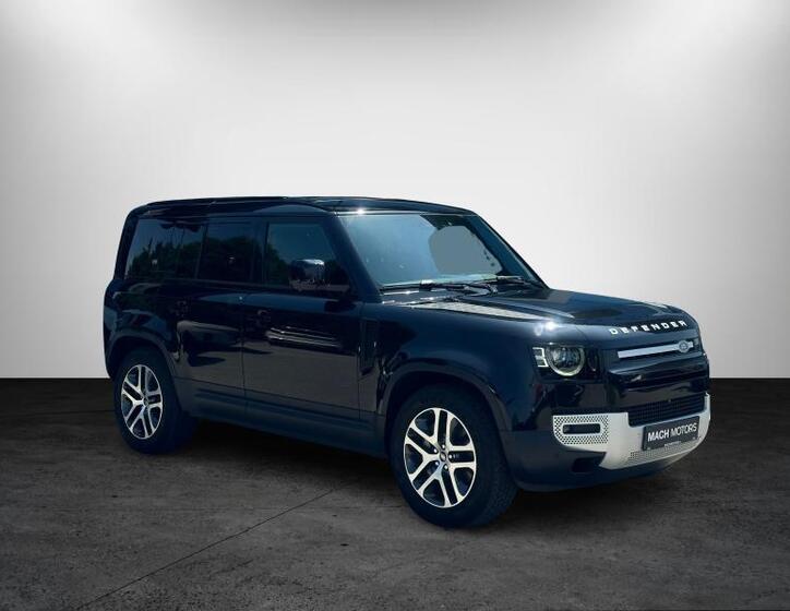 Land Rover Defender 2