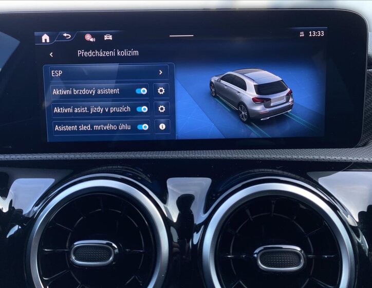 Mercedes-Benz Třídy A Hatchback 1,3 l 120 kw