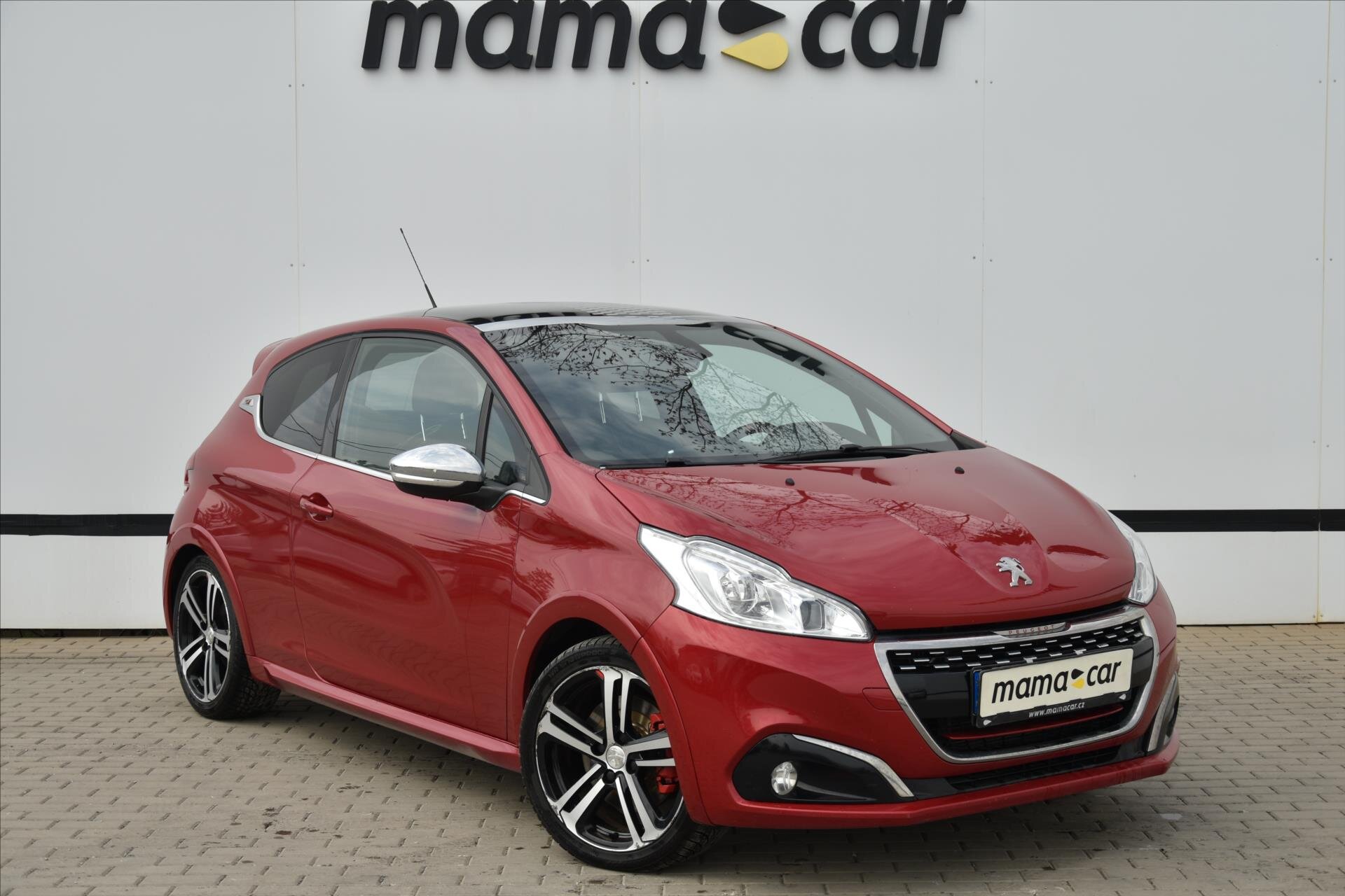 Peugeot 208 Hatchback 1,6 l 153 kw